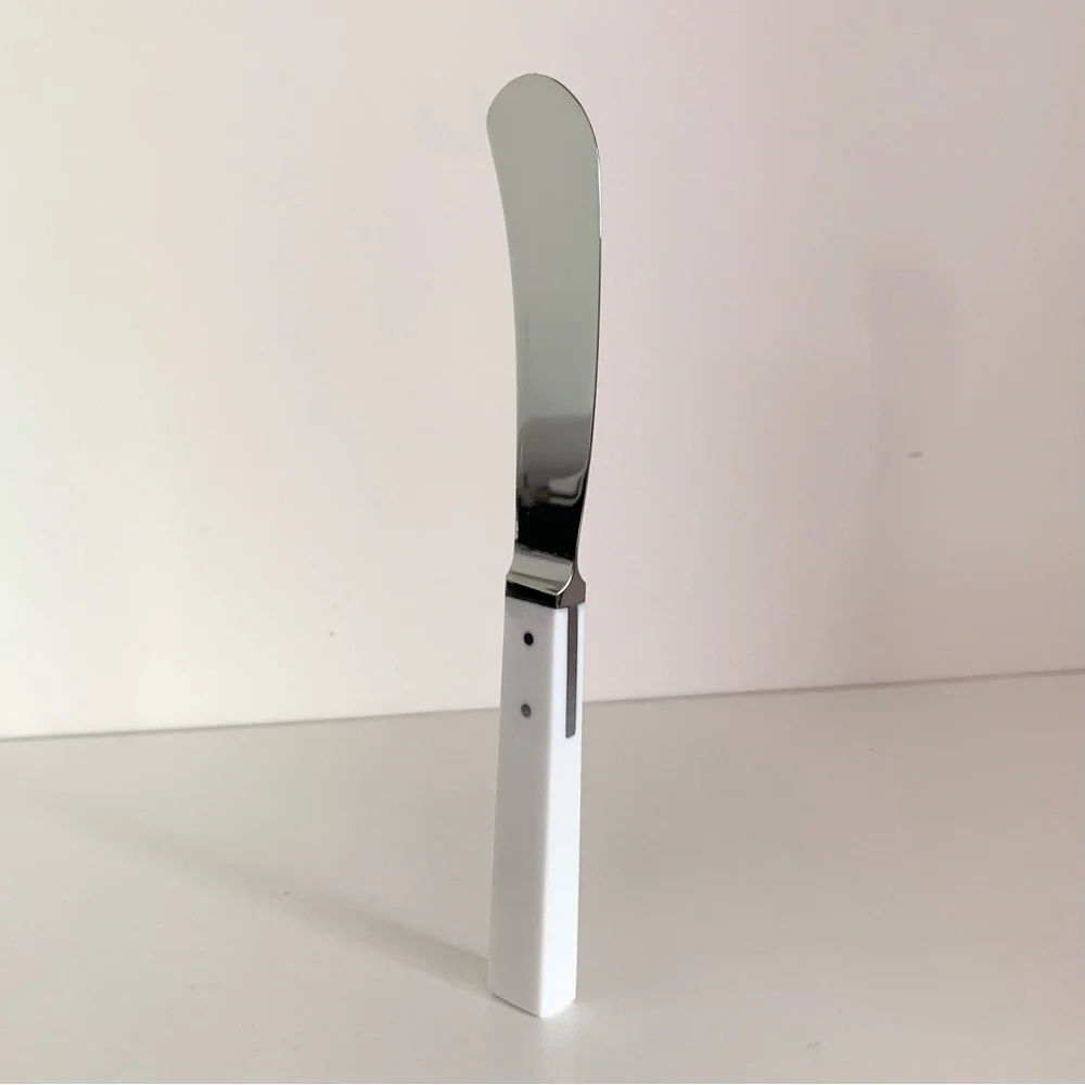 NWOT  Ralph Lauren 18/10 stainless steel butter knife